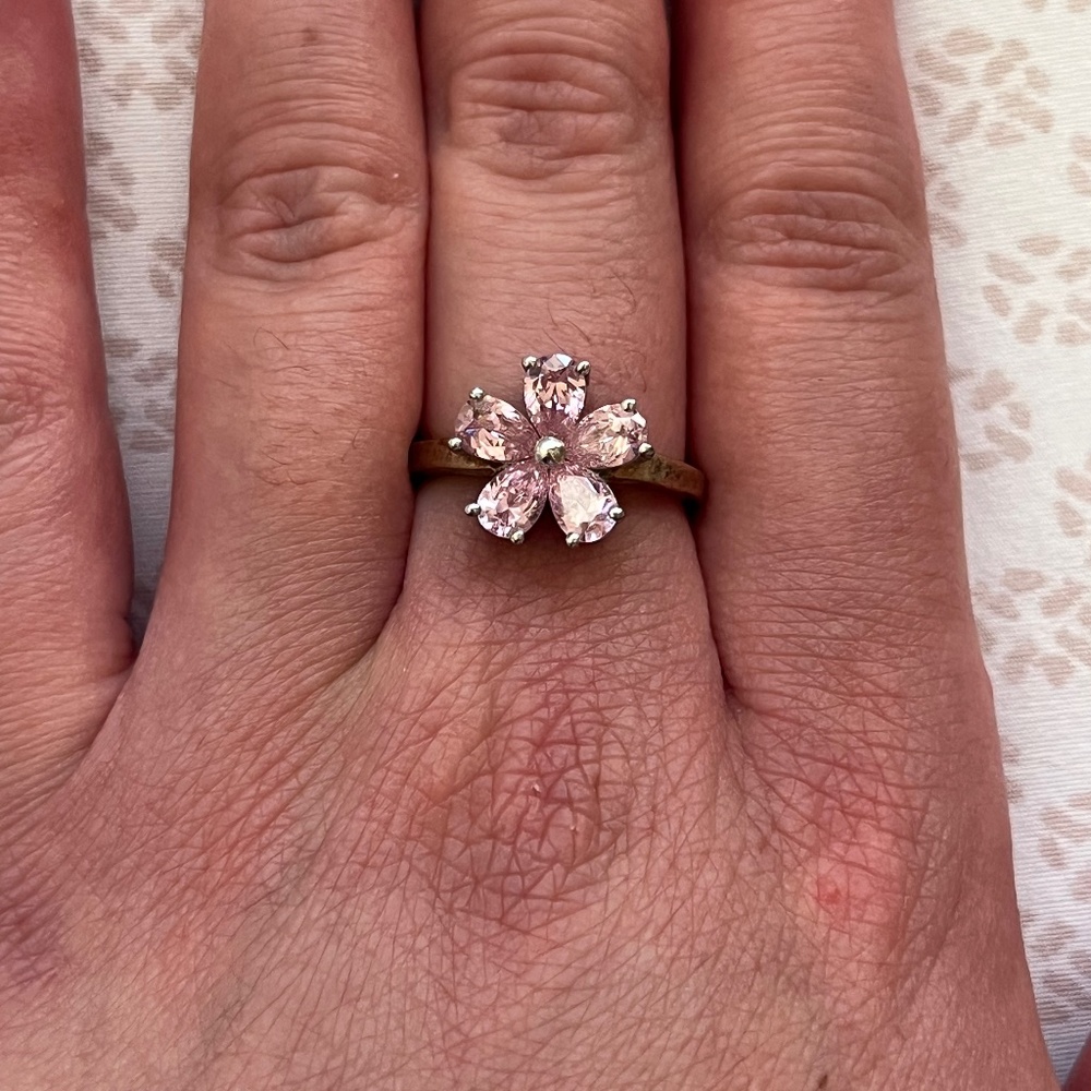 Pink flower ring